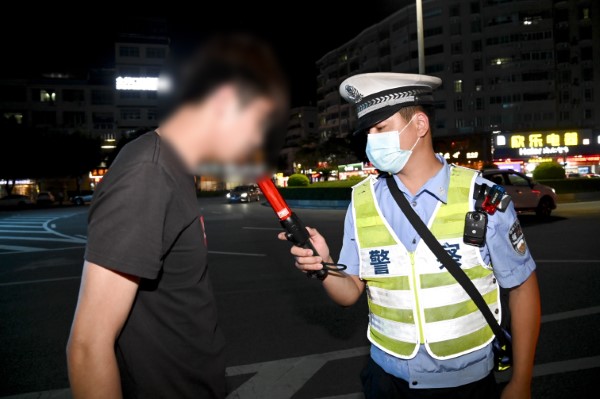 兴宁：兴宁公安开展“五合一”第八次集中统一行动抓获违法犯罪人员16人